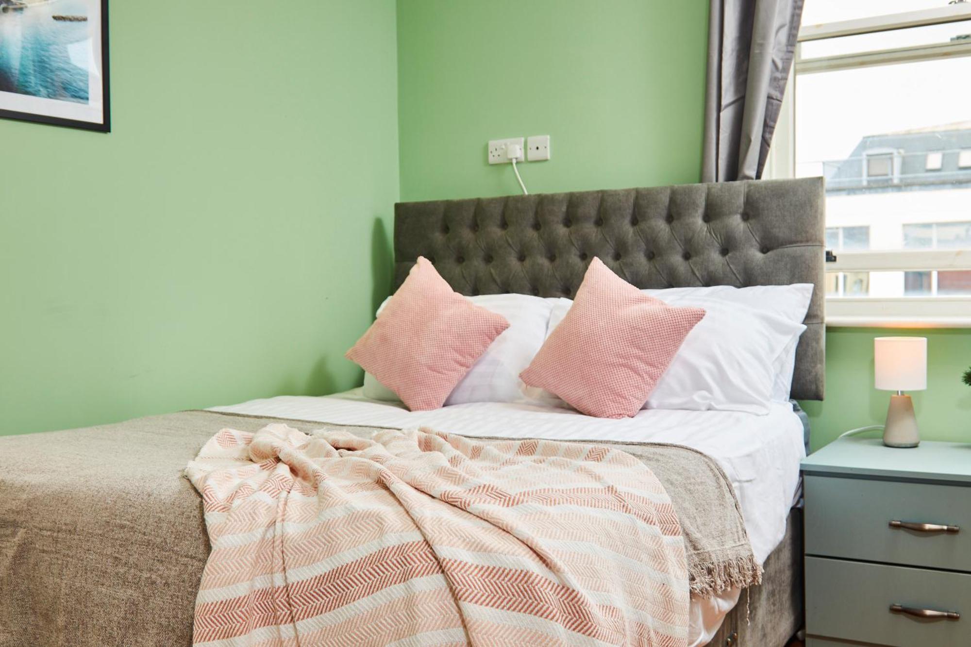 3 Bedroom, En - Perfect For Groups! Apartment